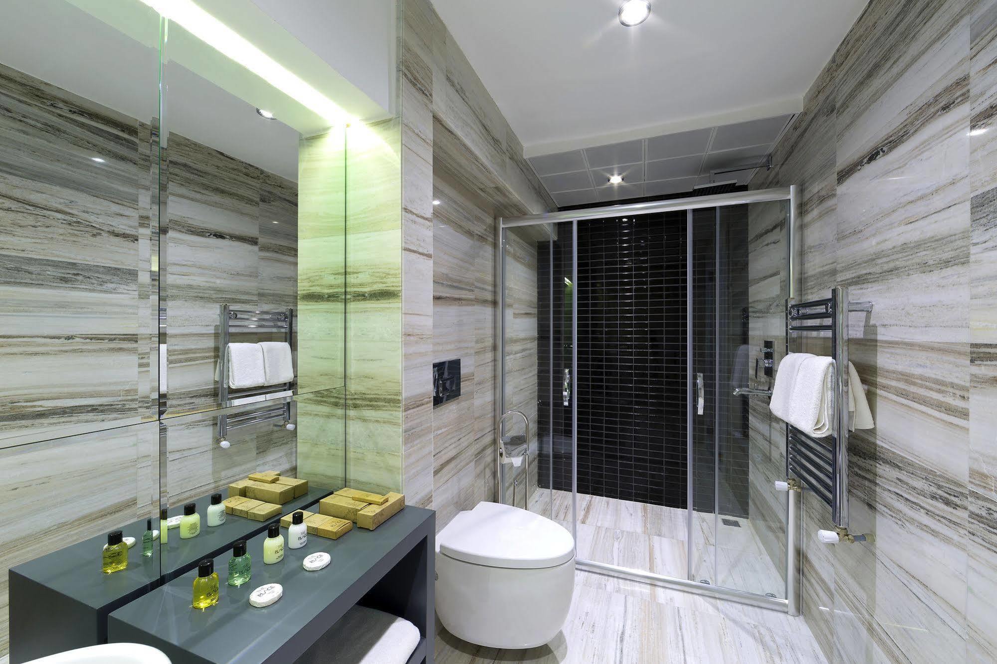 The Place Suites By Cey Istanbul Exterior photo