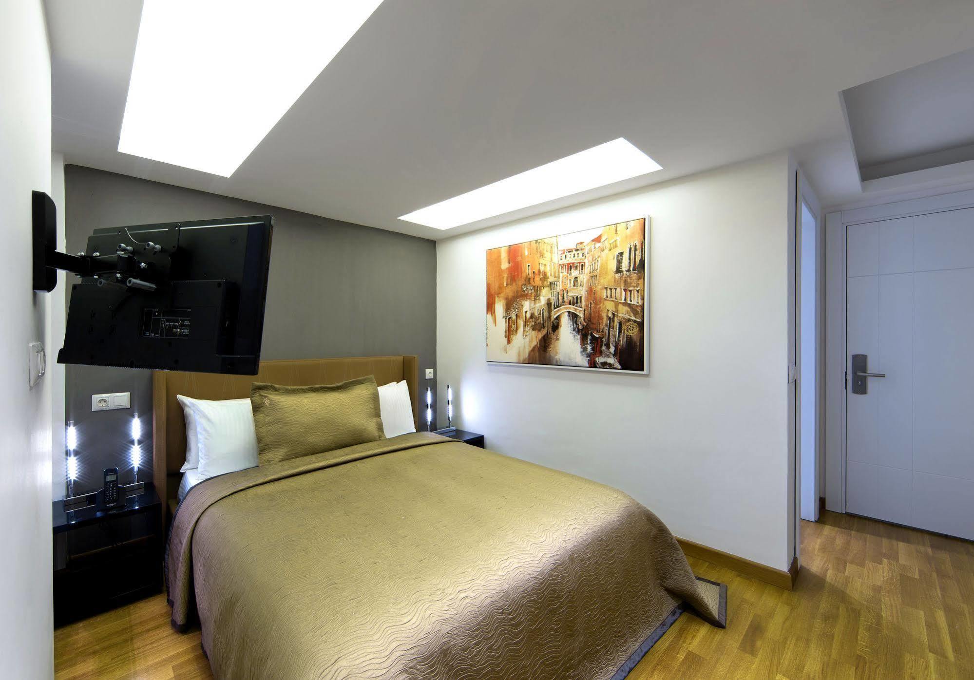 The Place Suites By Cey Istanbul Exterior photo