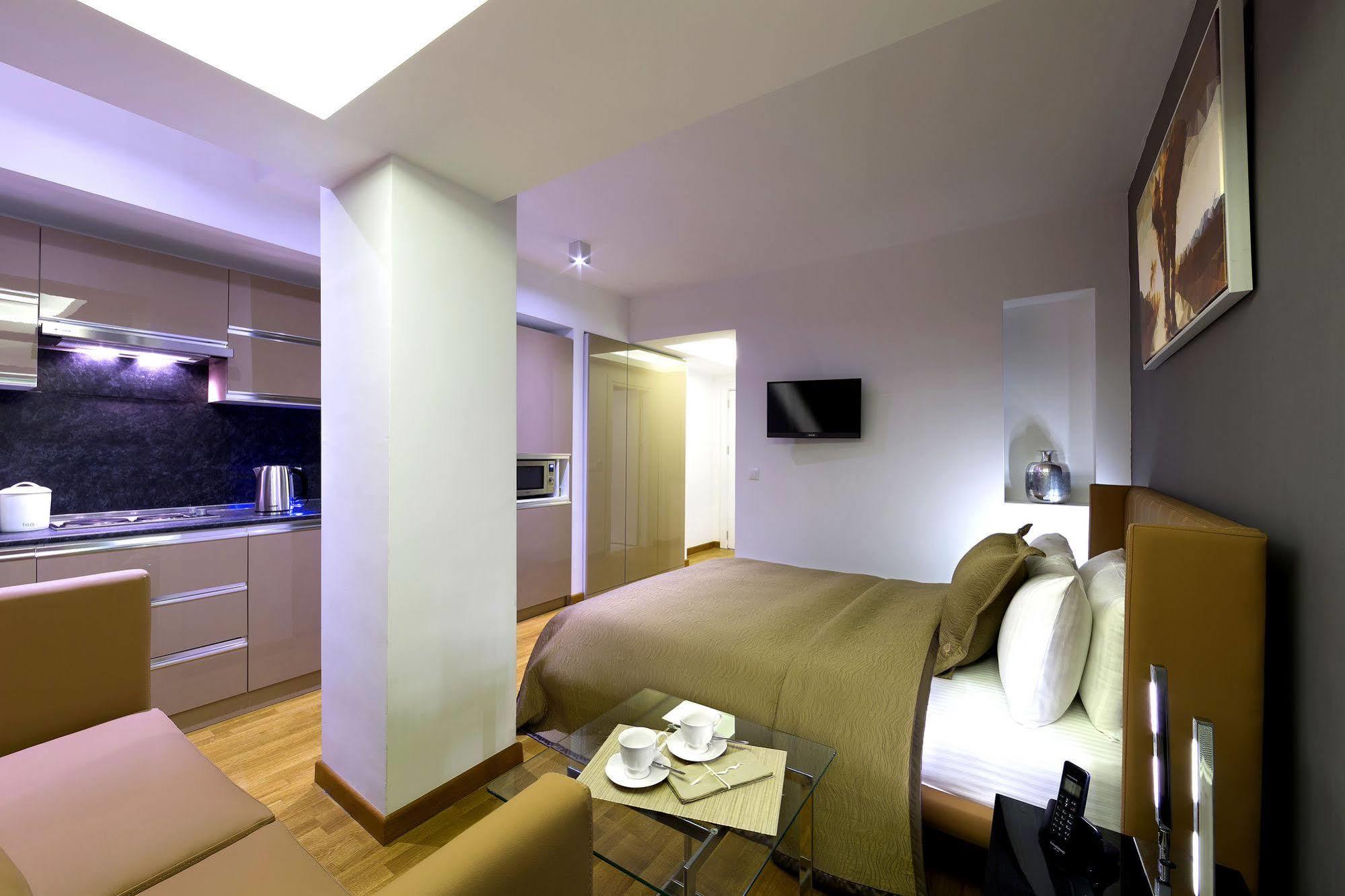 The Place Suites By Cey Istanbul Exterior photo